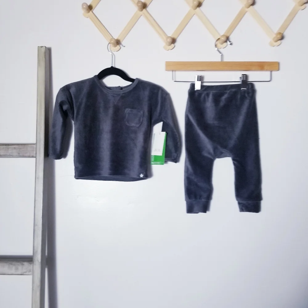 NWT MODERN MOMENTS GERBER SOFT CORDUROY OUTFIT DARK GRAY SIZE 12 MONTHS